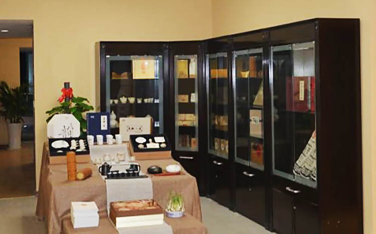 黑茶加盟店展厅布置